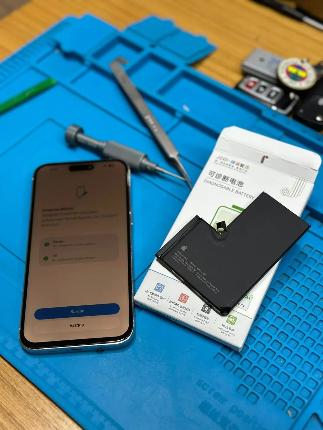 iPhone 13 Batarya Değişimi — Pil değişimi sonrası iOS parça doğrulama ekranı